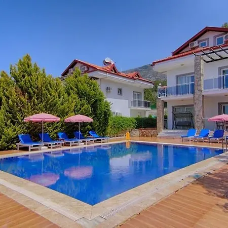 Oludeniz Ovacikta 5 Yatak Odali, 12 Kisilik , Mustakil Havuzlu 2 Villa