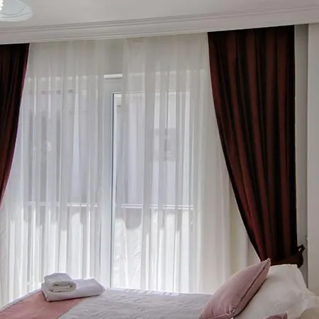 Villa ölüdeniz Ovacıkta 5 Yatak Odalı, 12 Kişilik , Müstakil Havuzlu 2 Fethiye