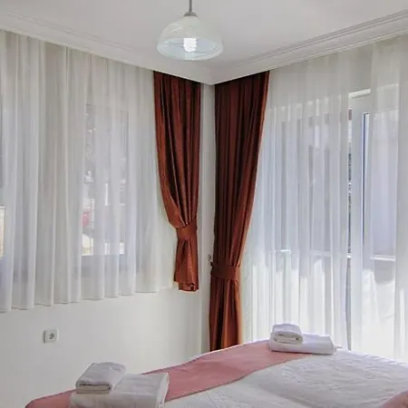 Oludeniz Ovacikta 5 Yatak Odali, 12 Kisilik , Mustakil Havuzlu 2 * 费特希耶