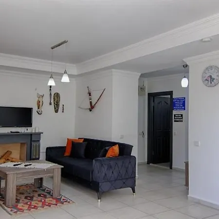 Oludeniz Ovacikta 5 Yatak Odali, 12 Kisilik , Mustakil Havuzlu 2 *
